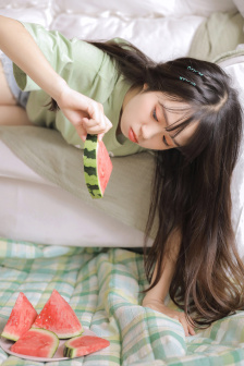 里面也请好好疼爱(Henie)全本